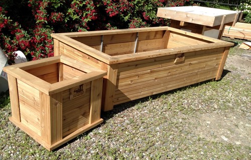 planting box and raised garden bed